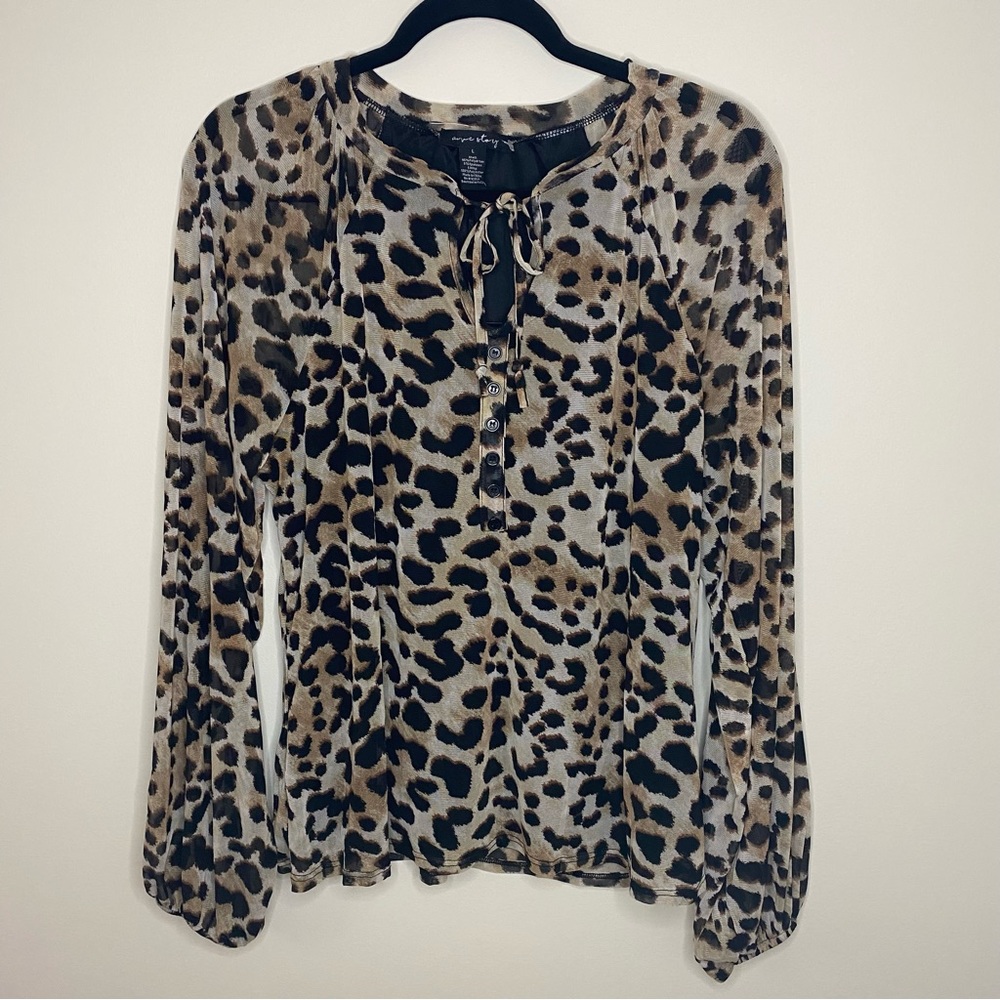 NWT Women’s Animal Print V Neck Balloon Sleeves Blouse Size Large A Love Story